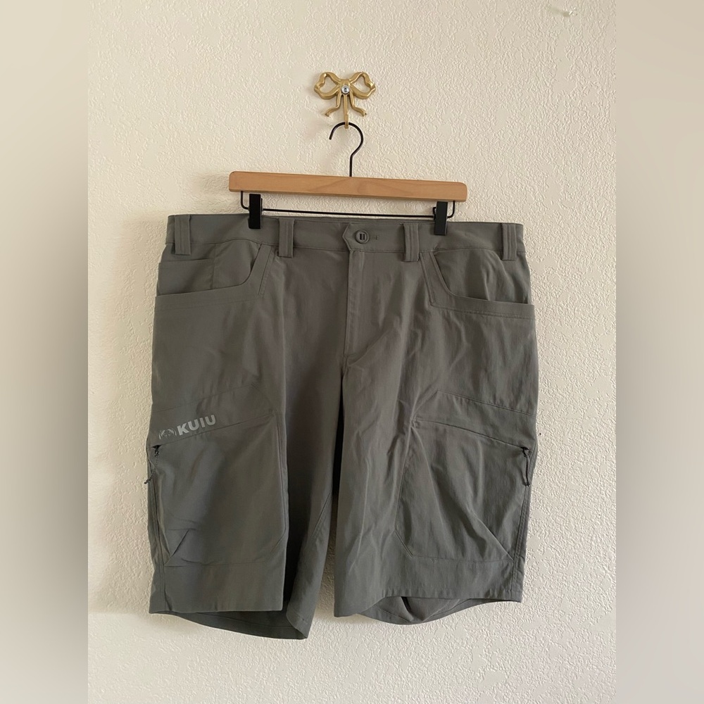 KUIU Kutana Stretch Woven 13″ Short Men’s Size 42 Nylon Dura flex Hardware